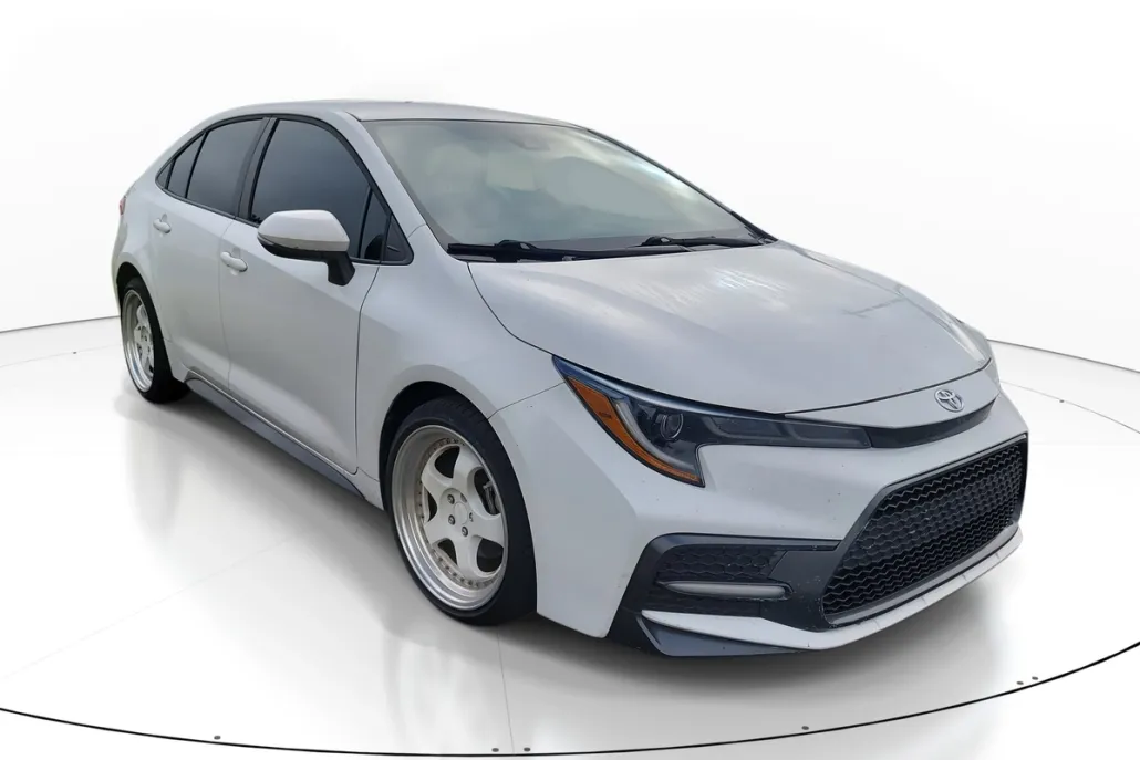 2021 Toyota Corolla SE photo 1