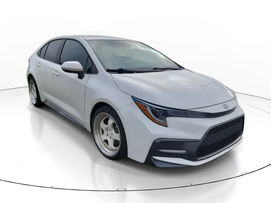 2021 Toyota Corolla SE photo 1
