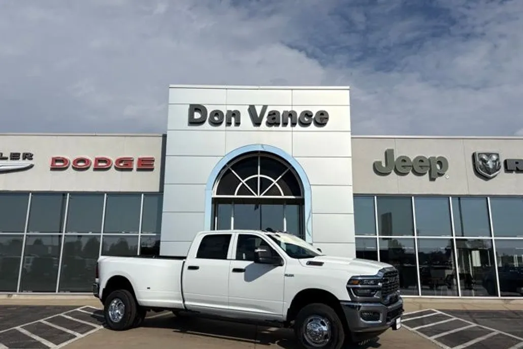 2026 Ram 3500 Tradesman photo 1