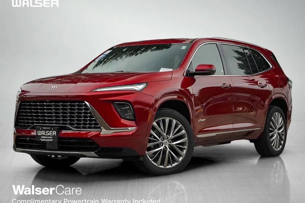 2025 Buick Enclave Avenir photo 1