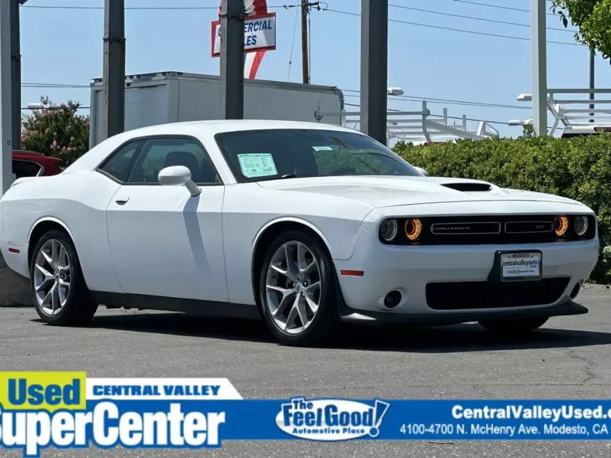 2022 Dodge Challenger GT photo 1