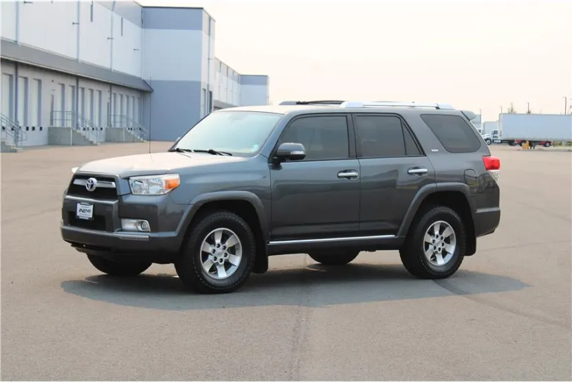 2013 Toyota 4Runner SR5 Sport photo 1