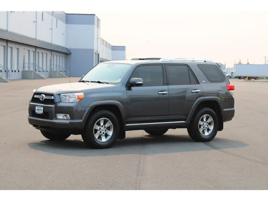 2013 Toyota 4Runner SR5 Sport photo 1