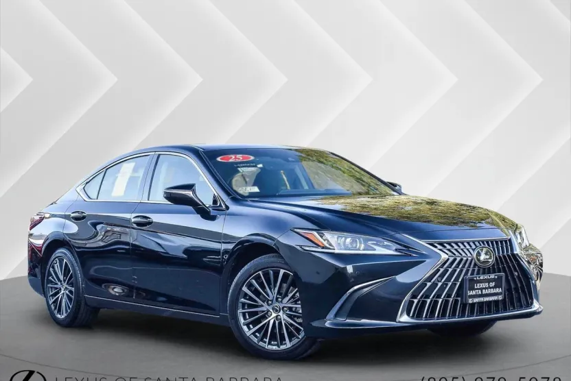 2025 Lexus ES 300h photo 1
