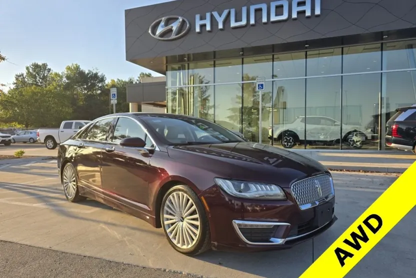 2017 Lincoln MKZ Reserve photo 1