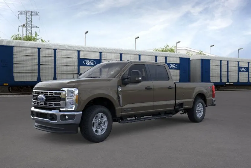 2026 Ford F-350 XLT photo 1