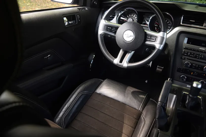 2014 Ford Mustang GT Premium photo 1