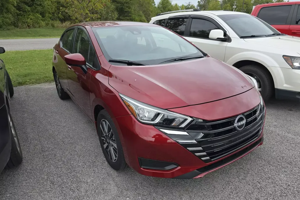 2024 Nissan Versa SV photo 1