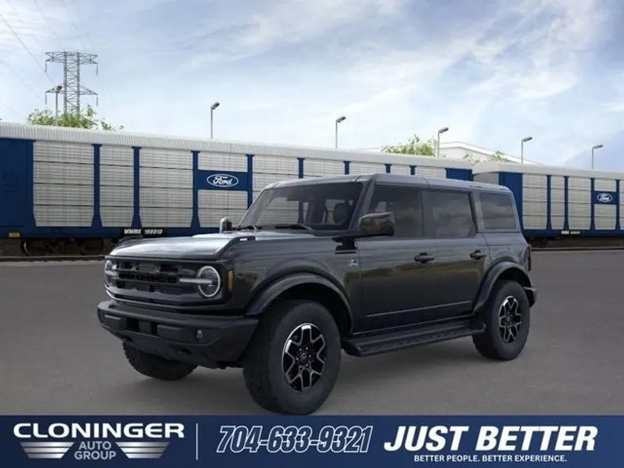 2025 Ford Bronco Outer Banks photo 1