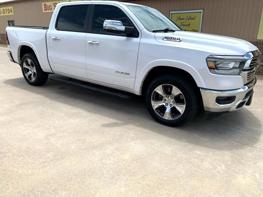 2019 Ram 1500 Laramie photo 1