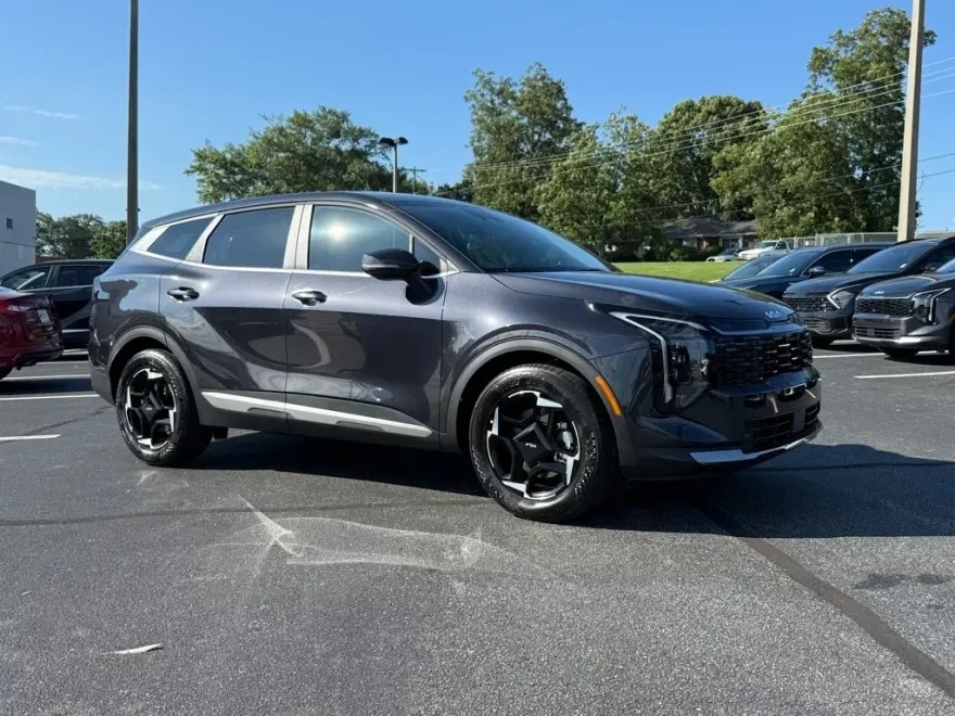 2026 Kia Sportage EX photo 1