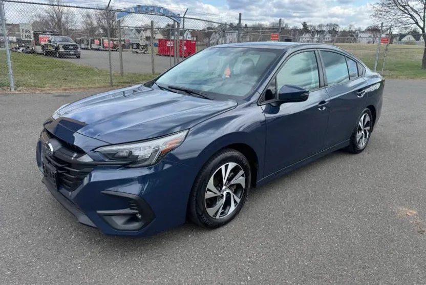 2023 Subaru Legacy Premium photo 1