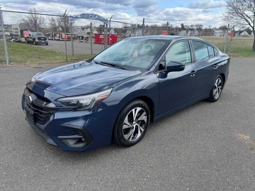 2023 Subaru Legacy Premium photo 1