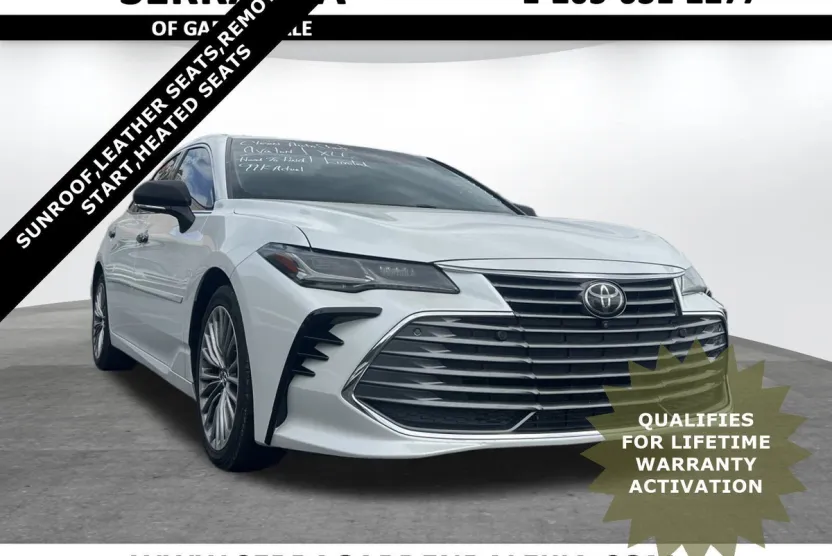 2019 Toyota Avalon Limited photo 1