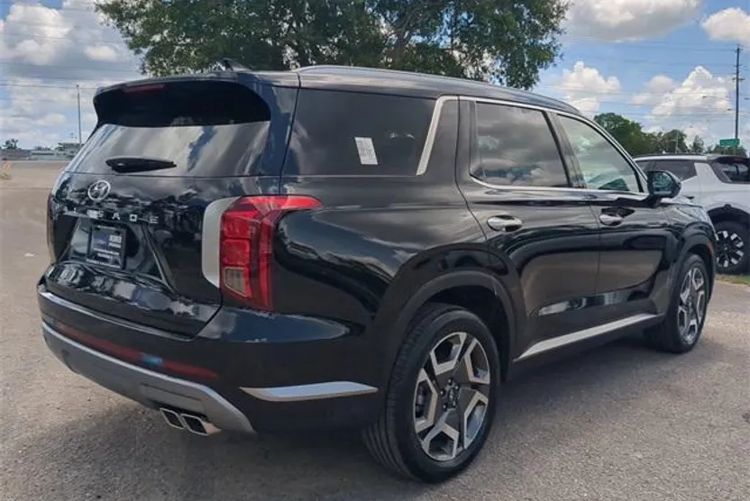 2025 Hyundai Palisade SEL photo 1