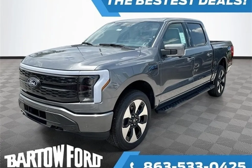 2025 Ford F-150 Lightning Platinum photo 1