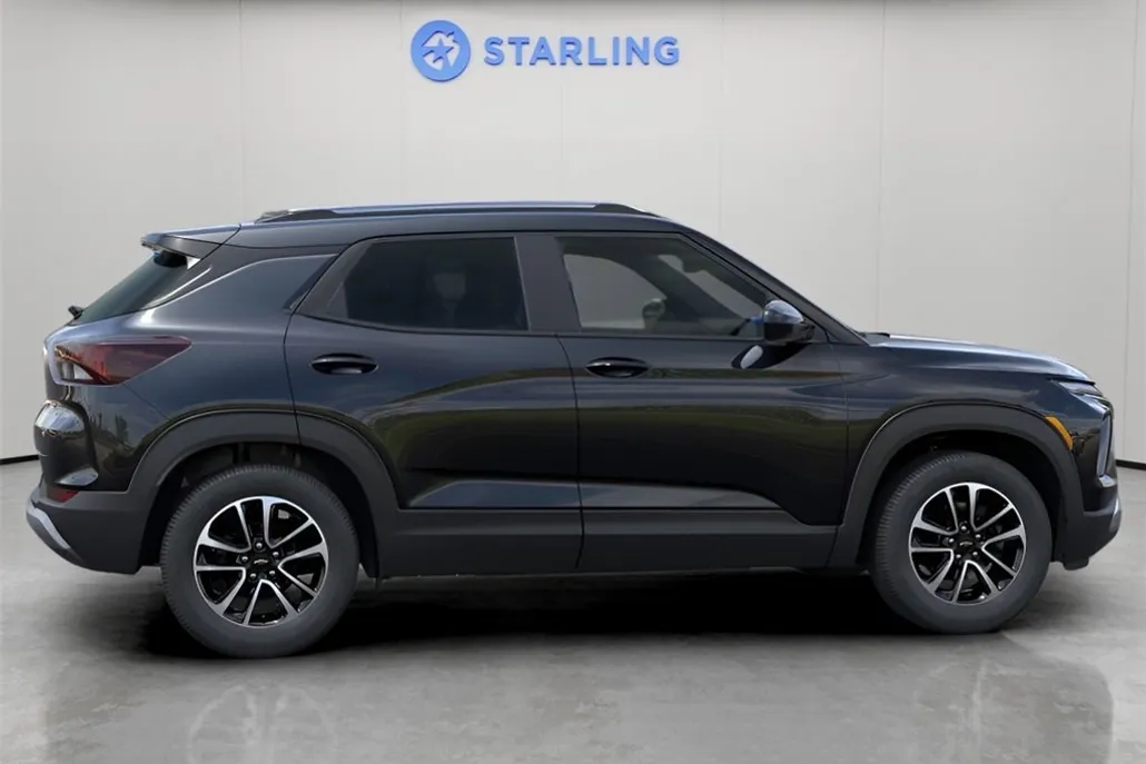 2026 Chevrolet Trailblazer LT photo 1