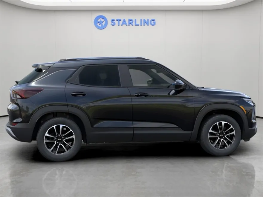 2026 Chevrolet Trailblazer LT photo 1