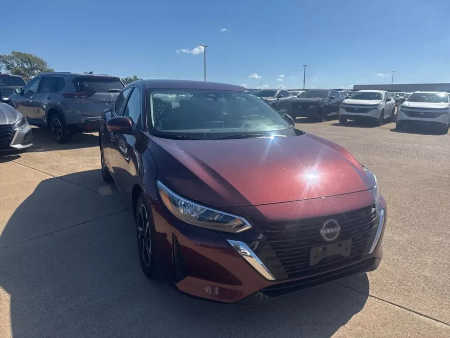 2024 Nissan Sentra SV photo 1