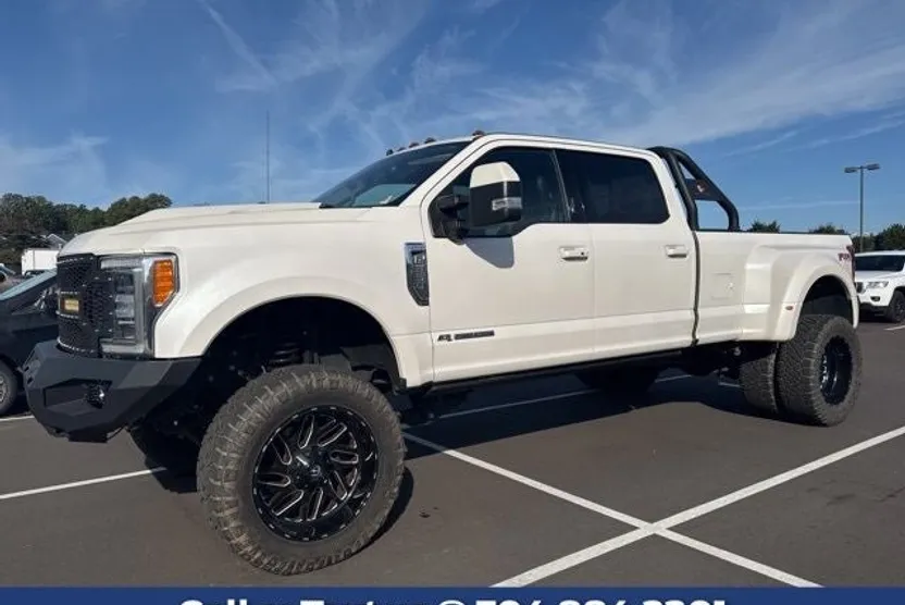 2019 Ford F-350 photo 1