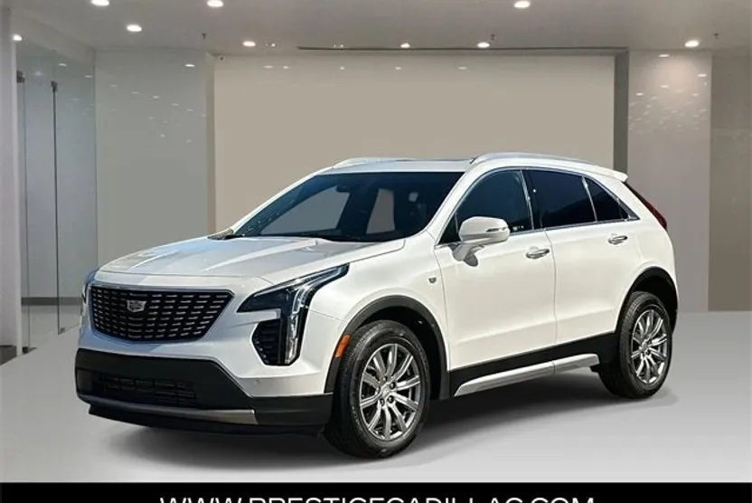 2022 Cadillac XT4 Premium Luxury photo 1