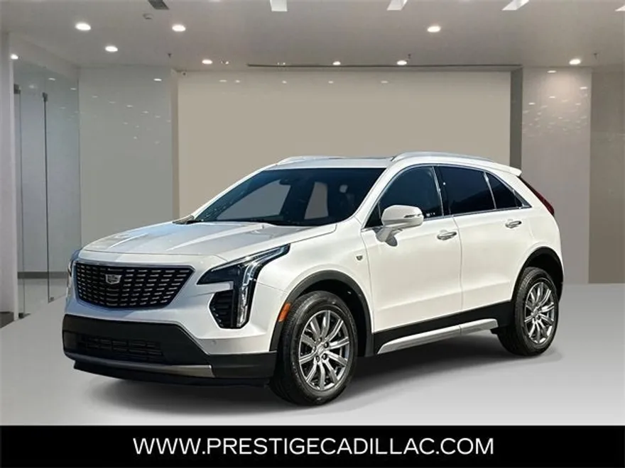 2022 Cadillac XT4 Premium Luxury photo 1