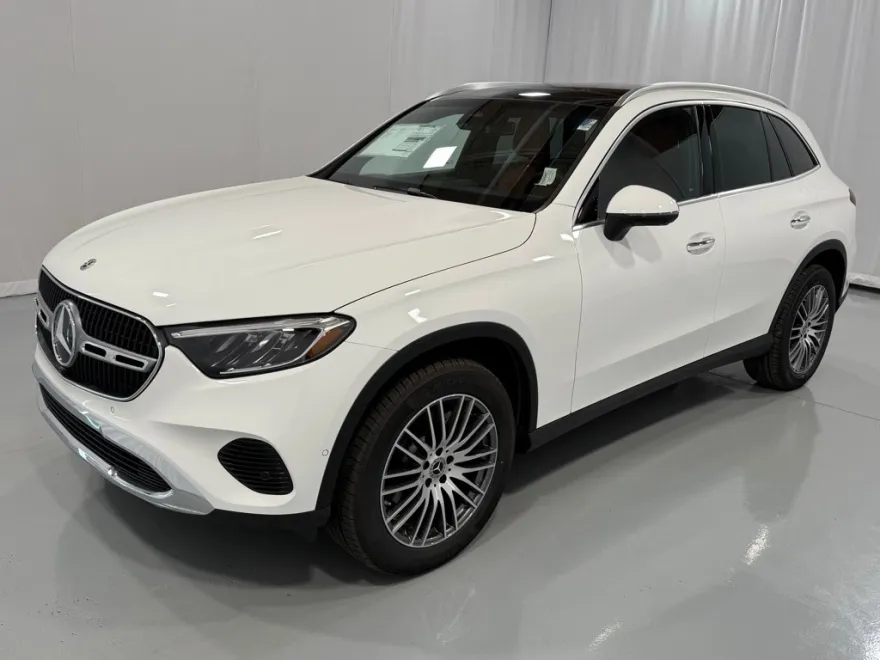 2026 Mercedes Benz GLC 300 4MATIC photo 1
