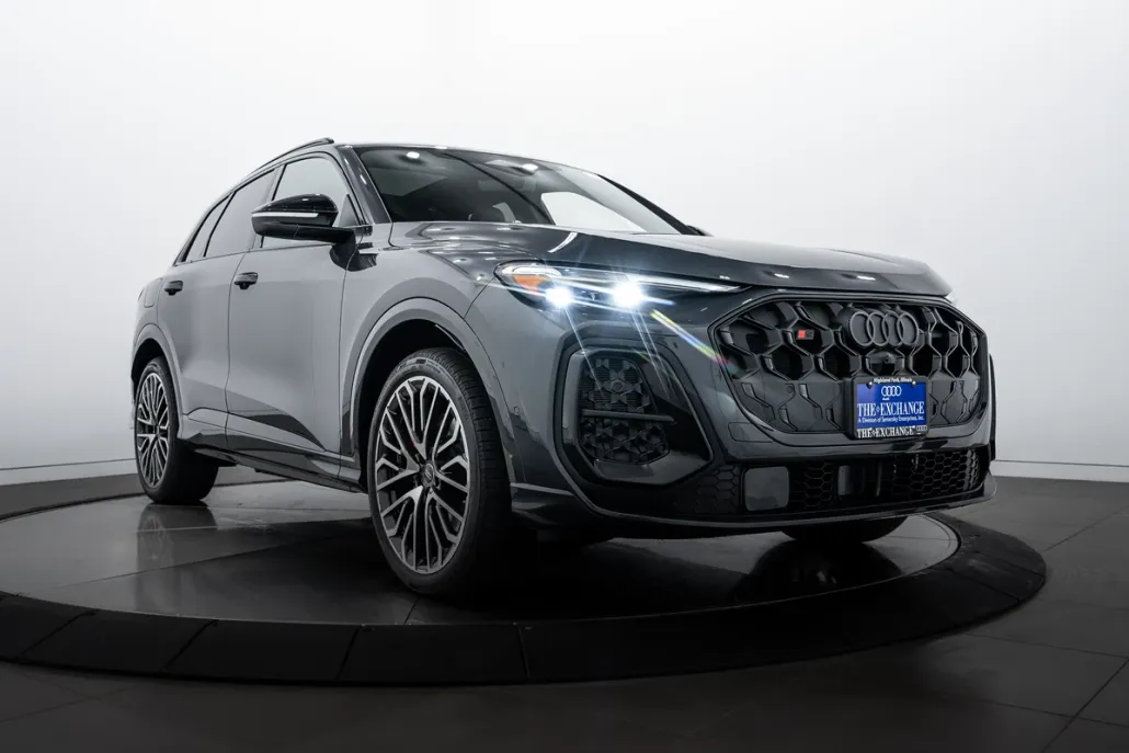 2025 Audi SQ5 Premium Plus photo 1