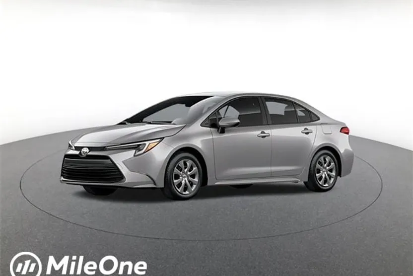 2025 Toyota Corolla LE photo 1