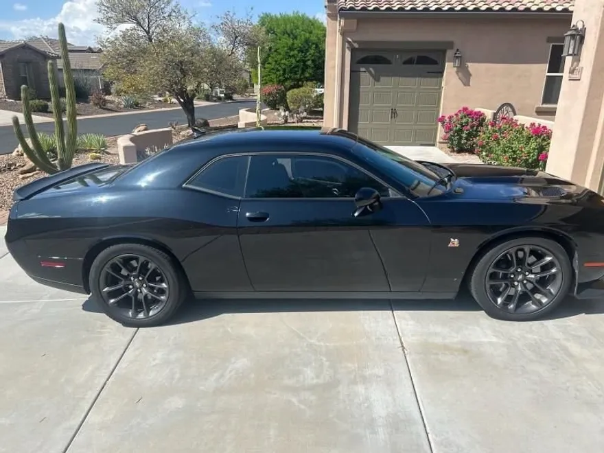 2021 Dodge Challenger R/T Scat Pack photo 1