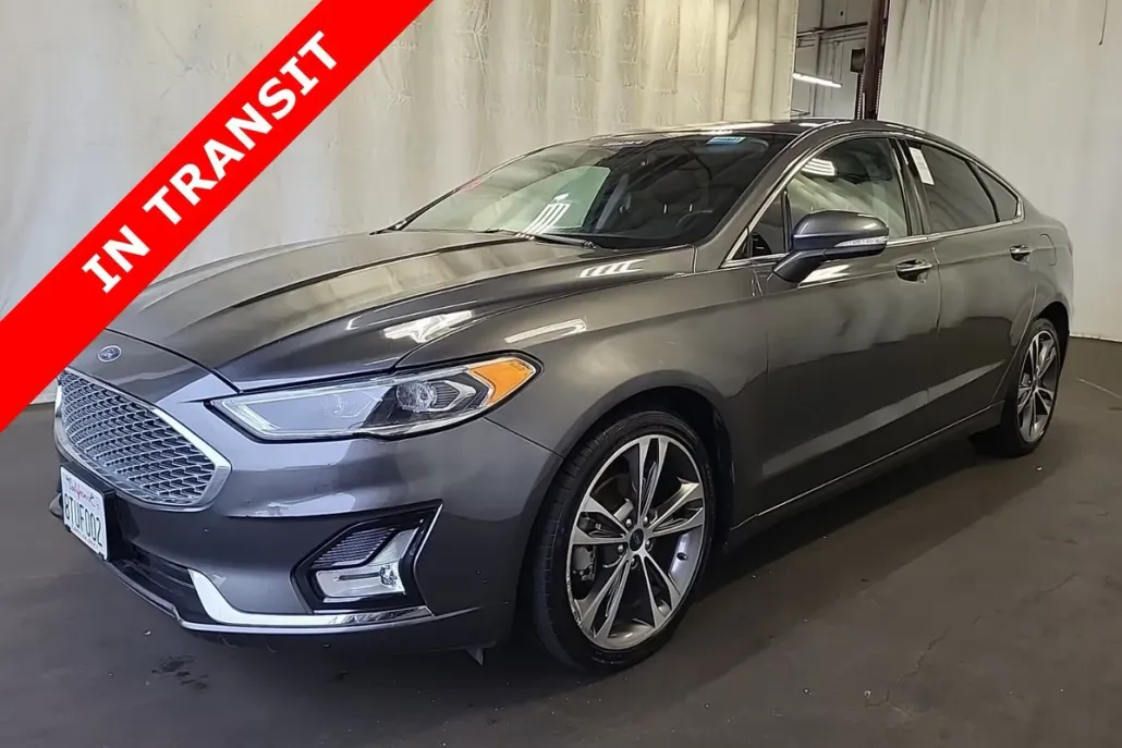 2019 Ford Fusion Titanium photo 1
