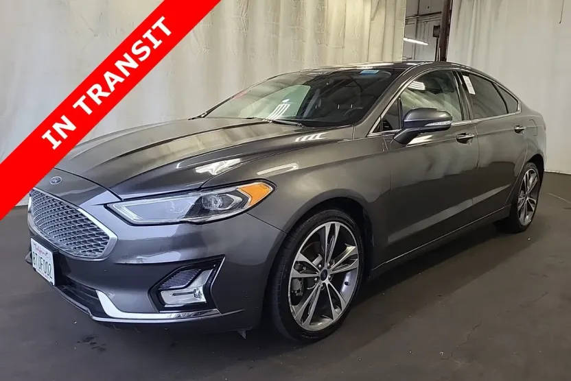 2019 Ford Fusion Titanium photo 1