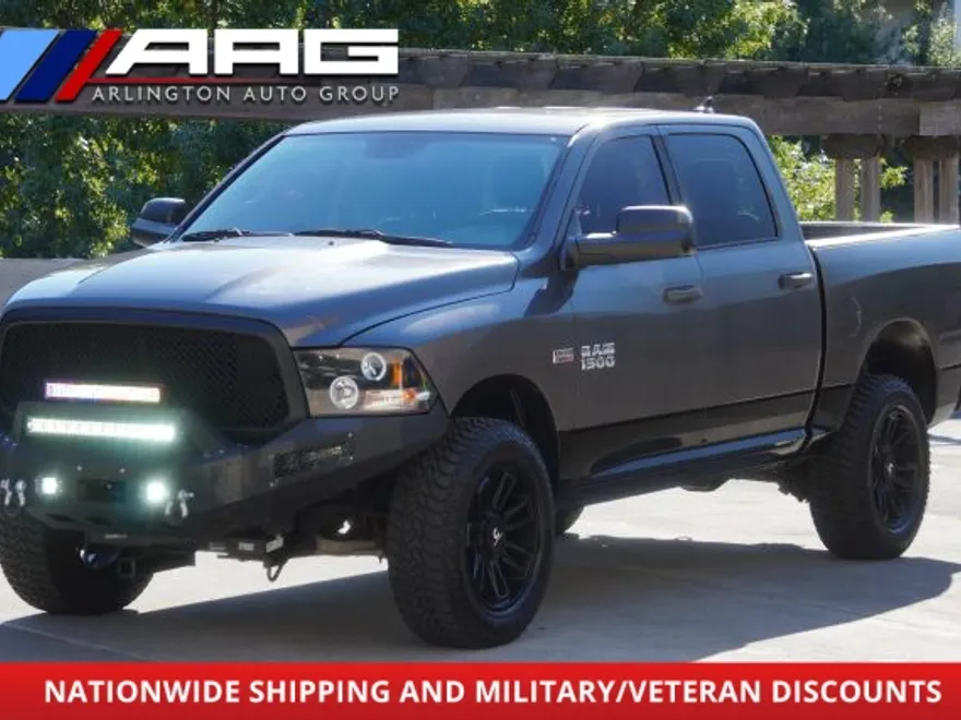 2015 Ram 1500 SLT photo 1