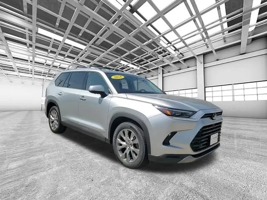 2024 Toyota Grand Highlander Limited AWD photo 1