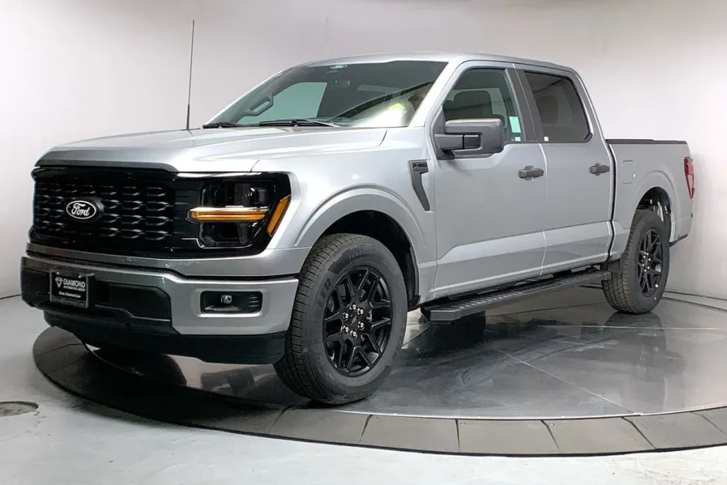 2025 Ford F-150 STX photo 1