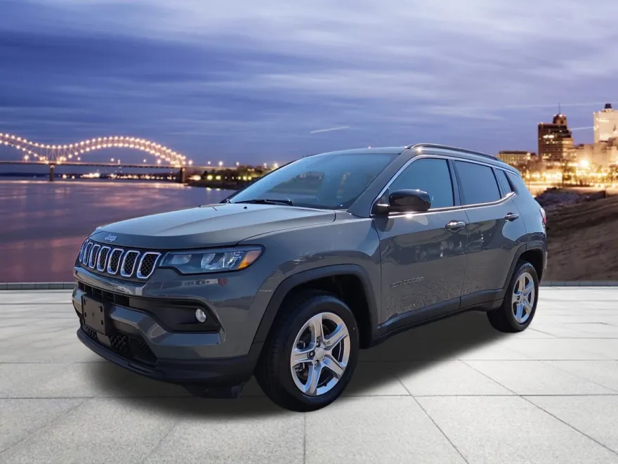 2024 Jeep Compass Latitude photo 1