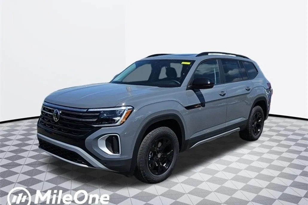 2025 Volkswagen Atlas Peak Edition SE photo 1