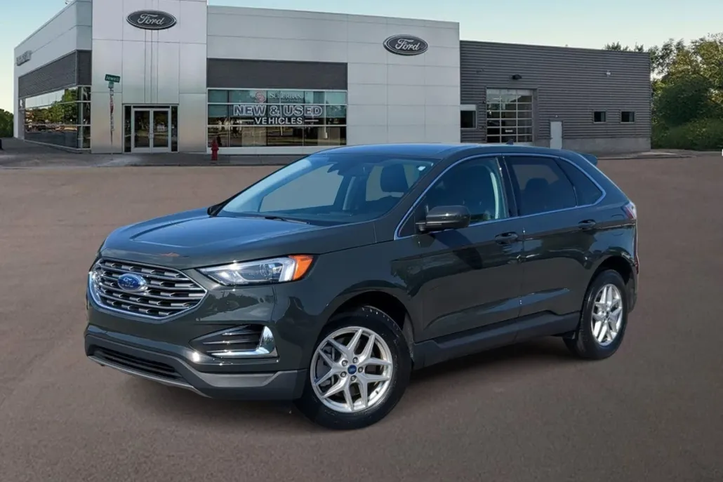 2022 Ford Edge SEL photo 1