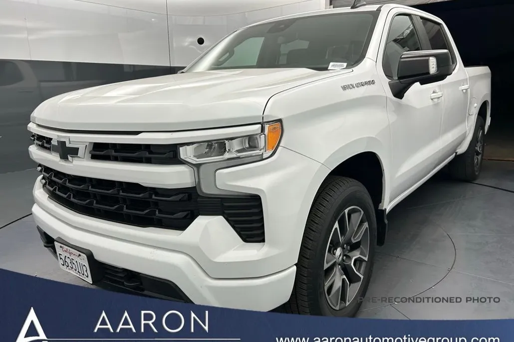 2022 Chevrolet Silverado 1500 RST photo 1