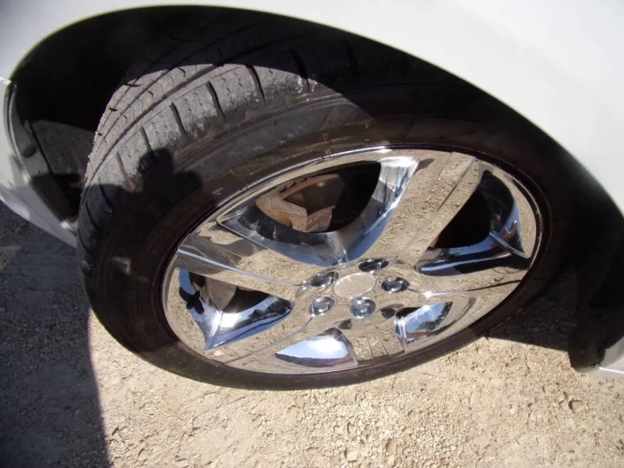 2012 Chevrolet Malibu 1LT photo 1