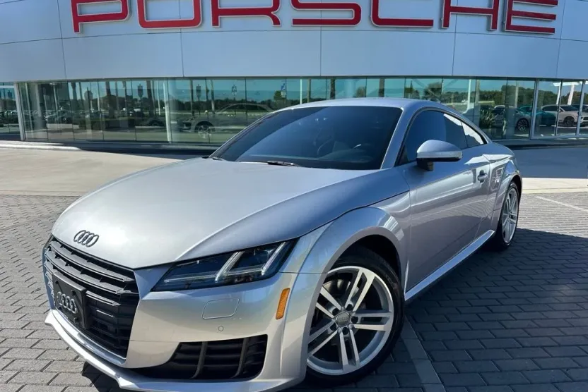 2016 Audi TT 2.0T Quattro photo 1