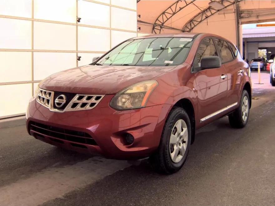 2014 Nissan Rogue Select S photo 1