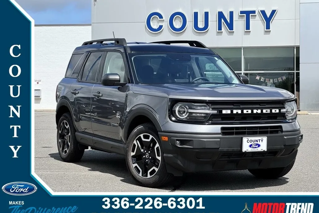 2022 Ford Bronco Sport Outer Banks photo 1