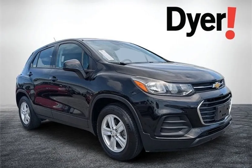 2020 Chevrolet Trax LS photo 1