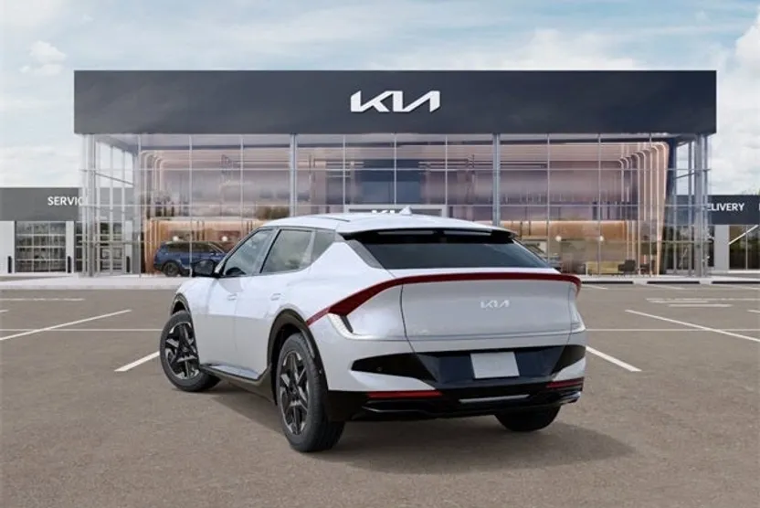 2025 Kia EV6 Wind photo 1