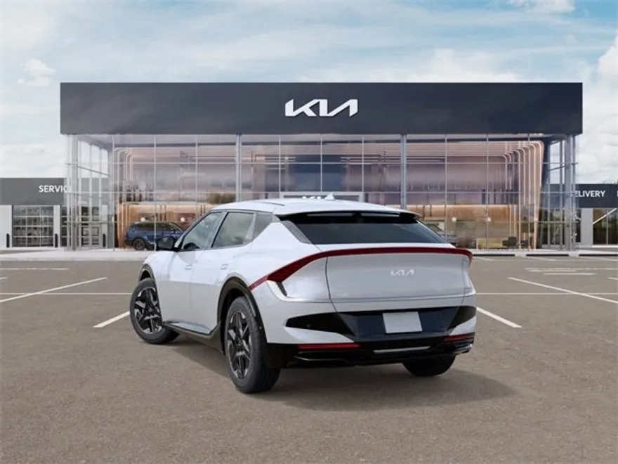 2025 Kia EV6 Wind photo 1