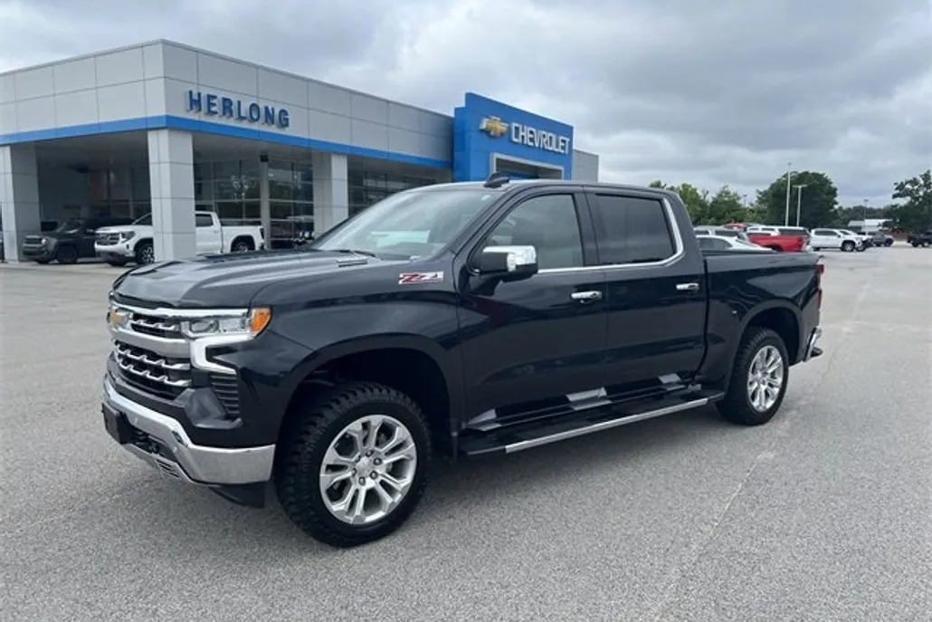 2024 Chevrolet Silverado 1500 LTZ photo 1