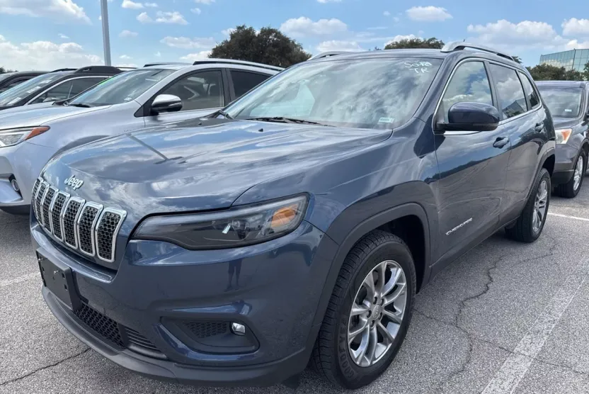 2020 Jeep Cherokee Latitude photo 1