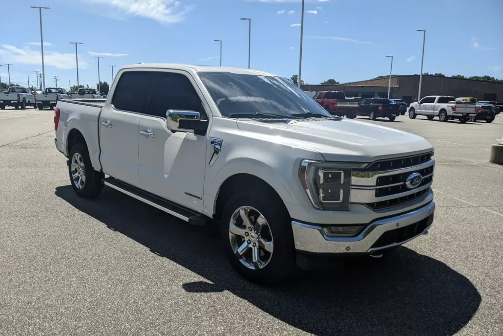 2023 Ford F-150 Lariat photo 1