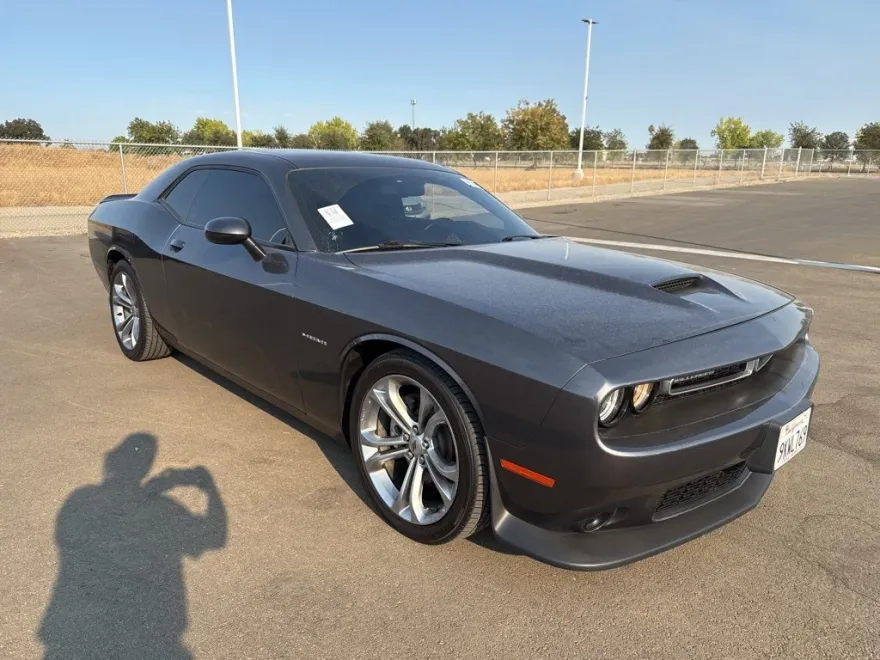 2021 Dodge Challenger R/T photo 1